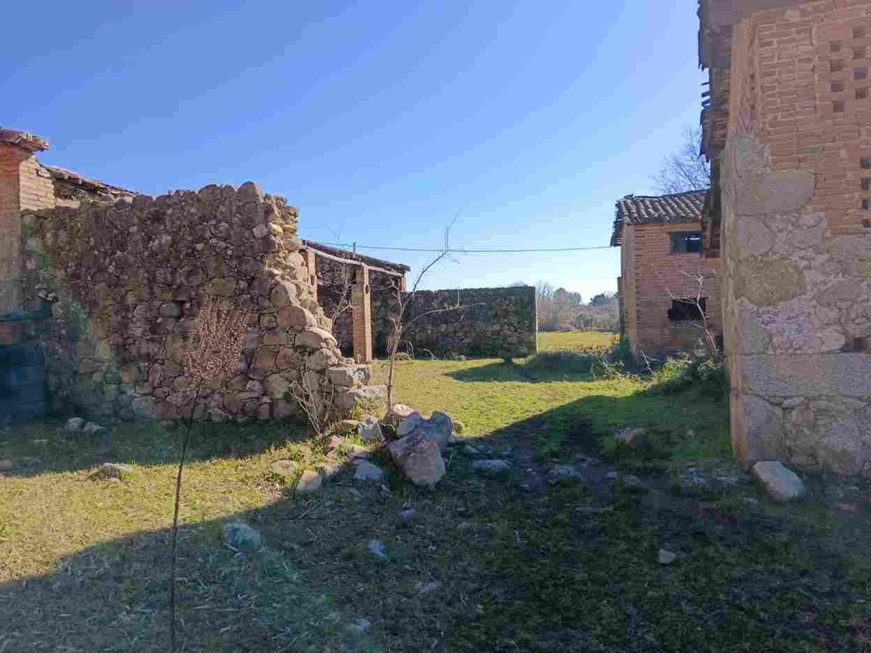 WhatsApp Image 2023-03-03 at 11.54.04 (2)_35_11zon